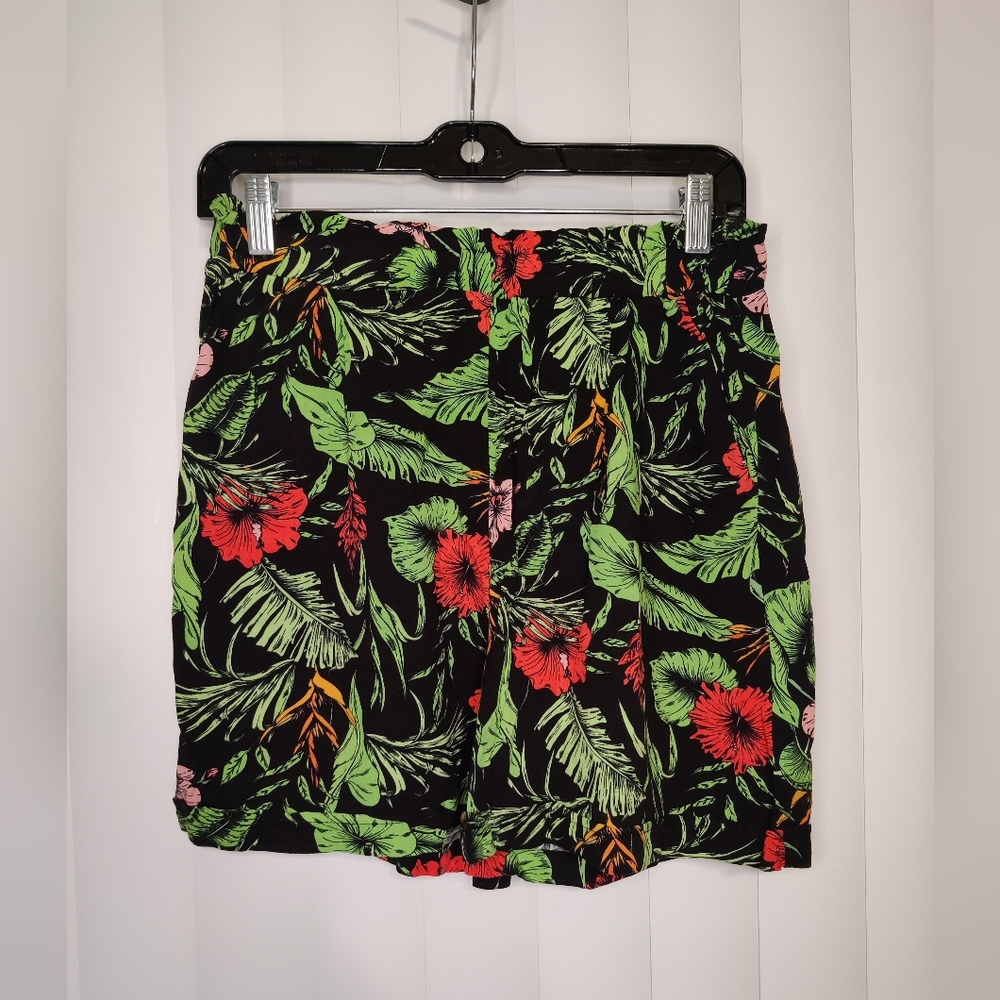 Classic Concepts Tropical Floral Shorts Women's Size M